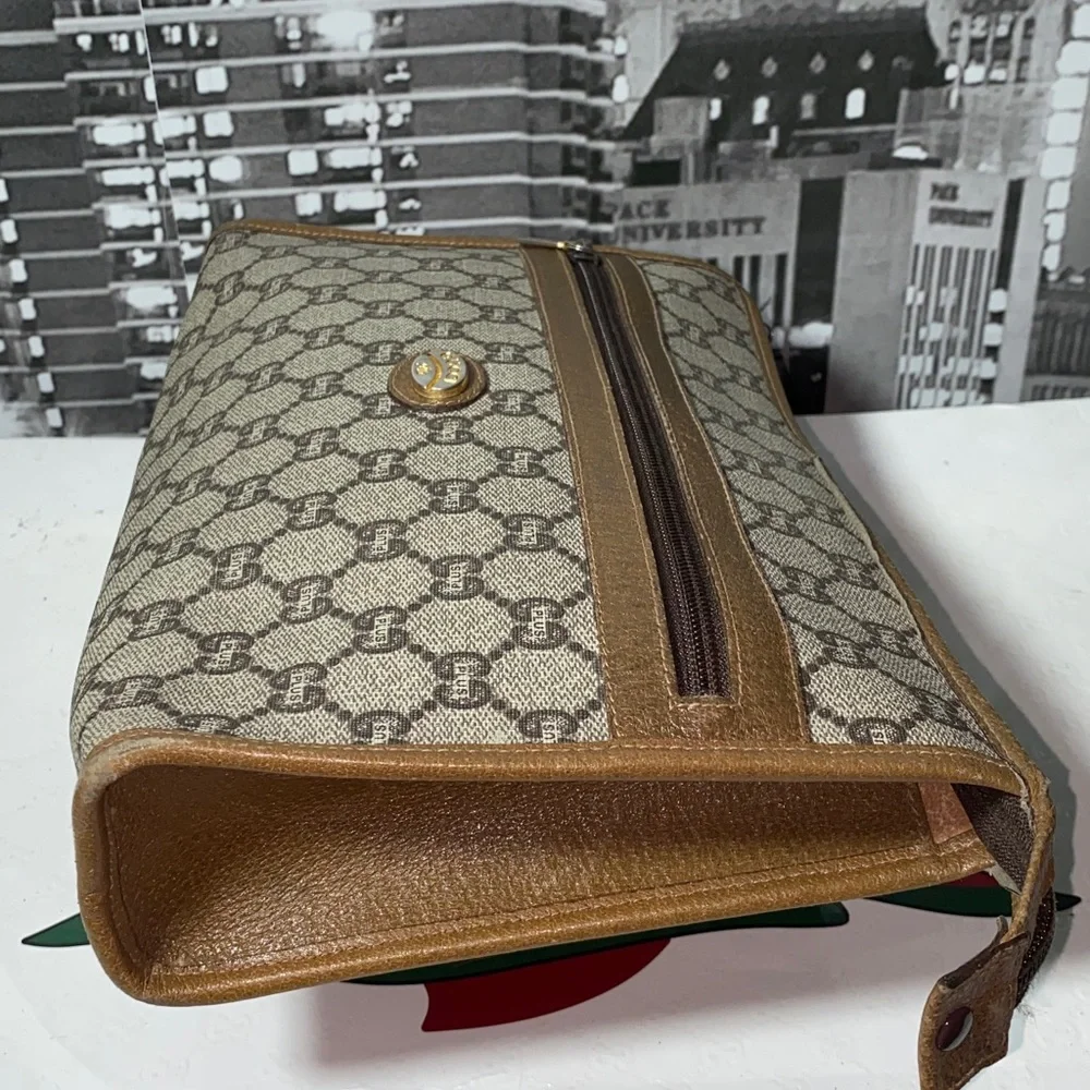 Authentic Rare Gucci Plus GG Monogram Clutch - Picture 10 of 15